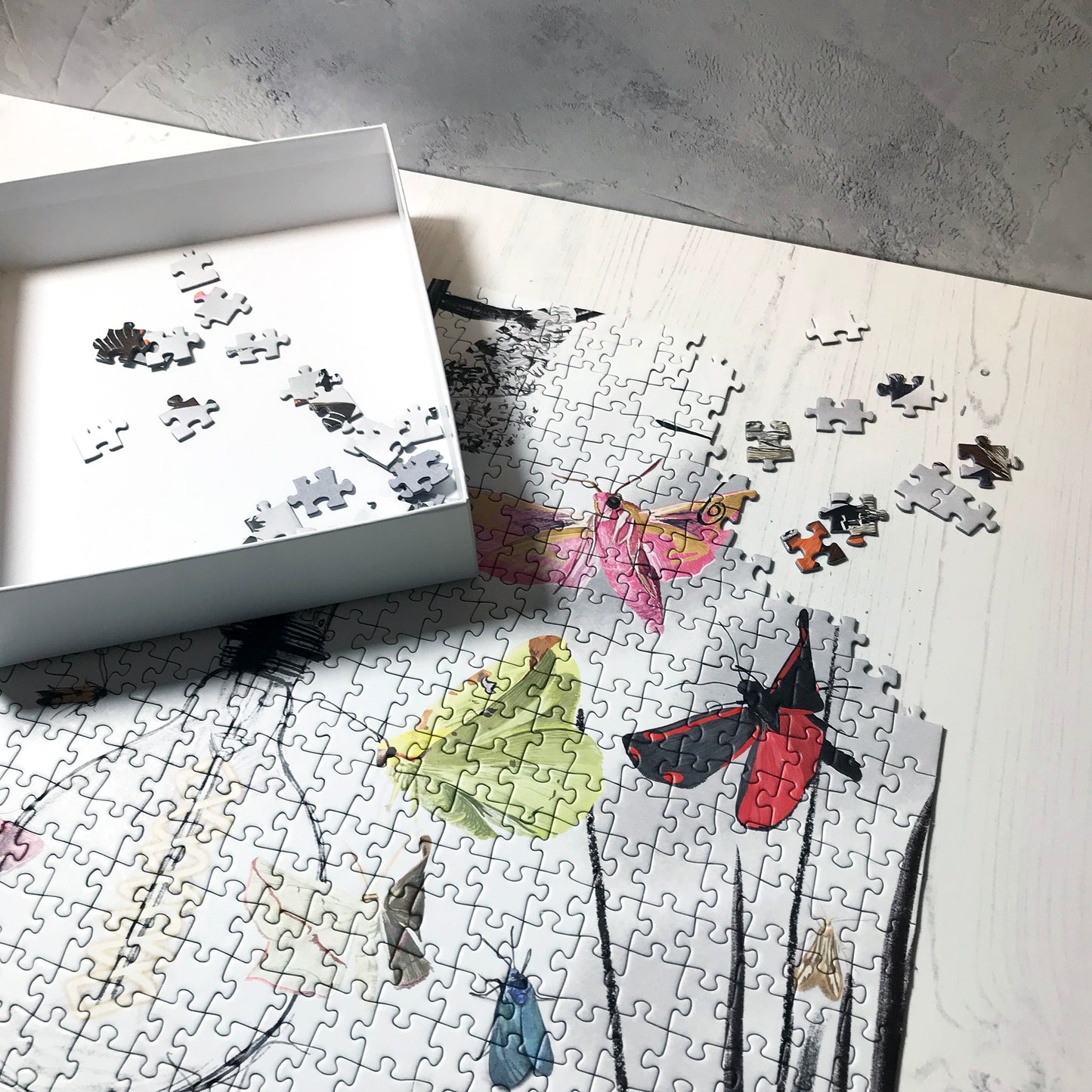 UK Moths 1000 Piece Jigsaw Puzzle | Wildlife Art